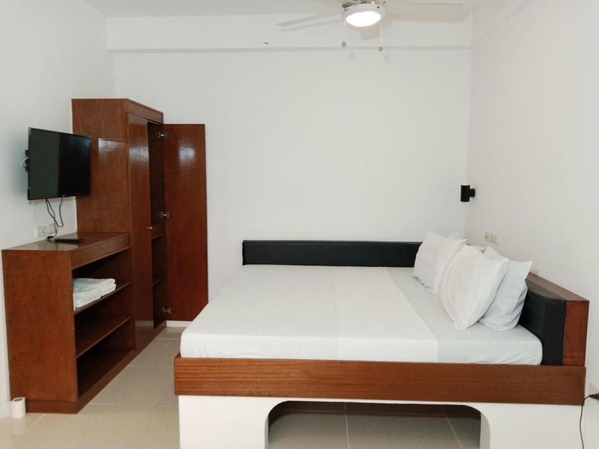 Jalyn'S Resort Sabang Puerto Galera Zewnętrze zdjęcie