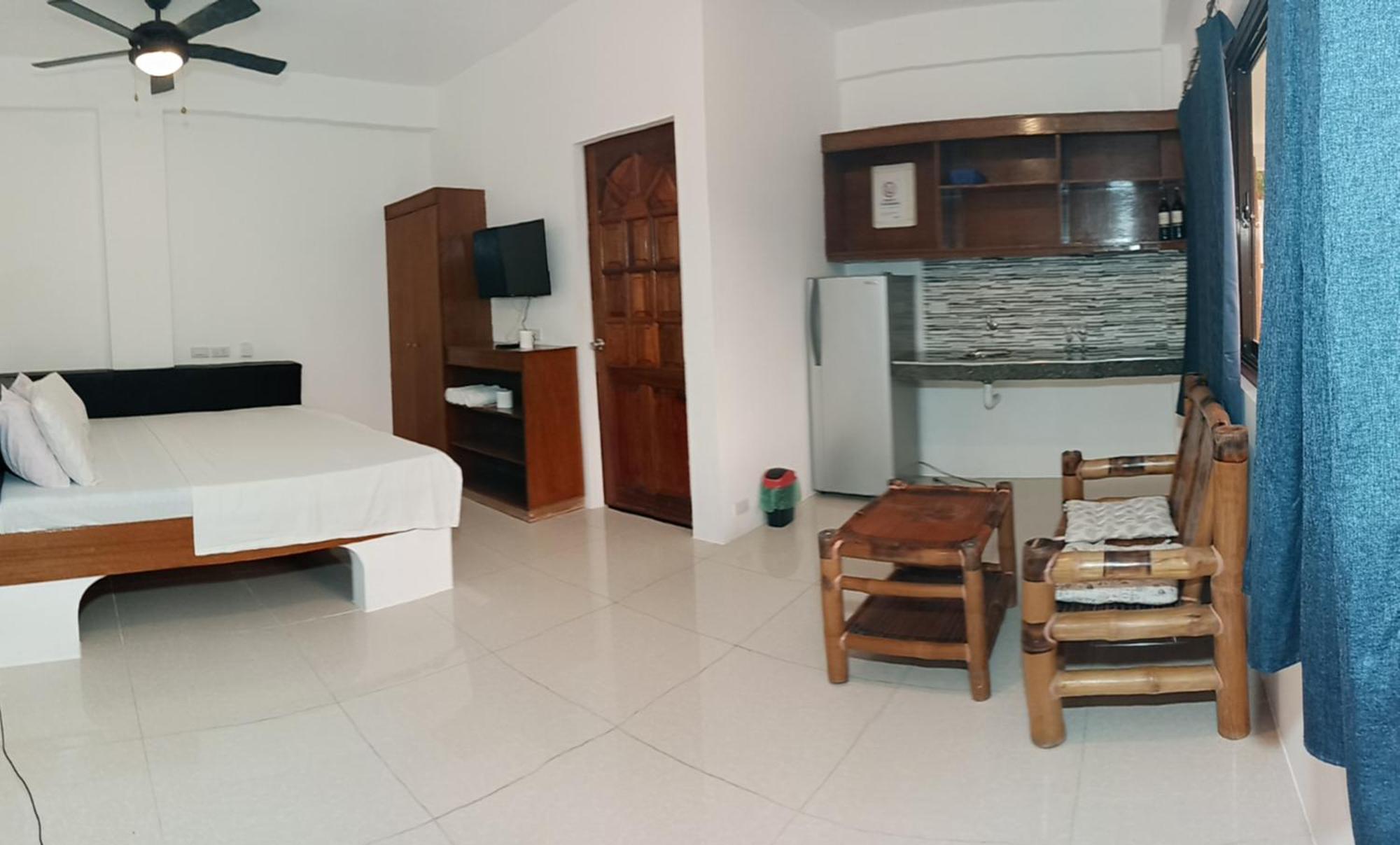 Jalyn'S Resort Sabang Puerto Galera Pokój zdjęcie