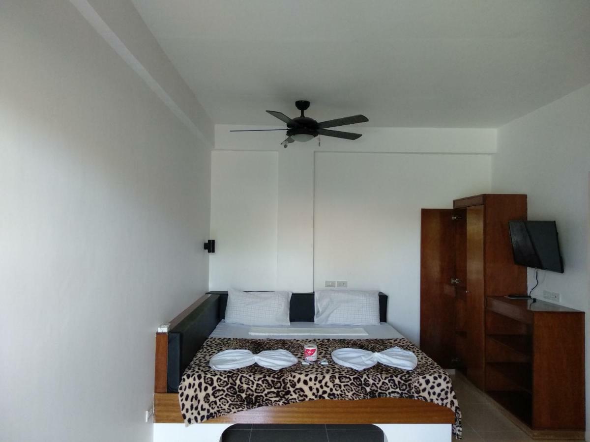 Jalyn'S Resort Sabang Puerto Galera Zewnętrze zdjęcie